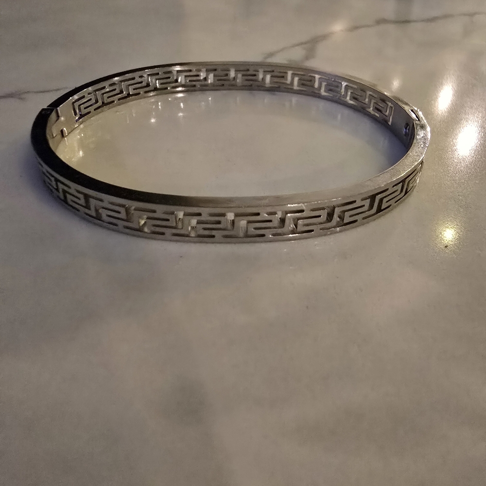Silver Bangle Bracelet